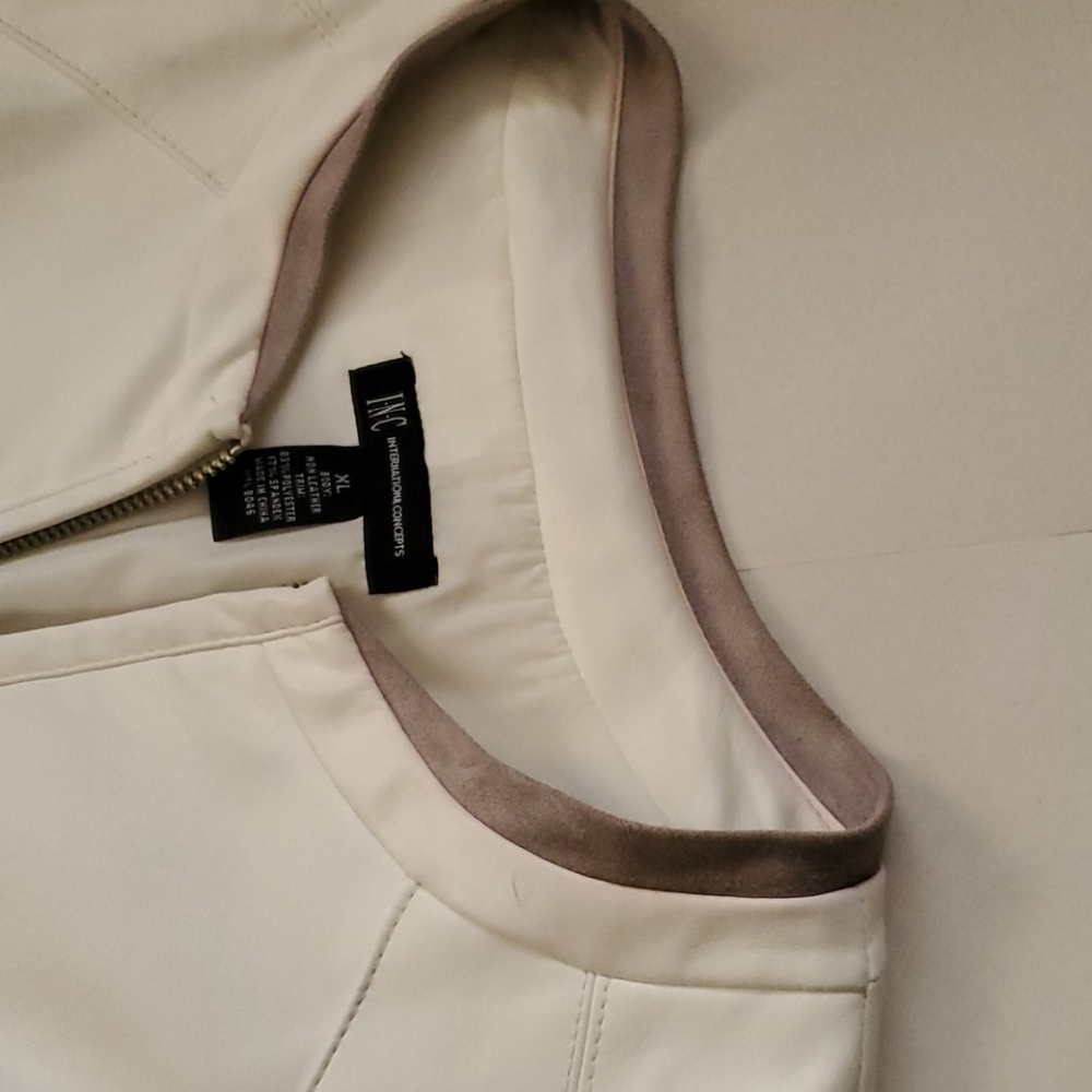 Jacket - Picture 7 of 7